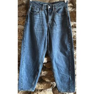 Women’s Old Navy Extra High Rise Barrel Leg Jeans Size 6